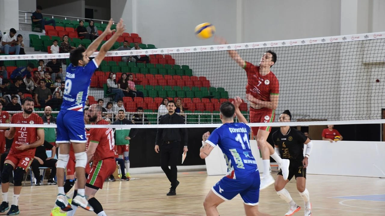 İBB Efeler Ligi'ne Fırtına Gibi Başladı: Cizre Deplasmanında 3-1 Zafer!