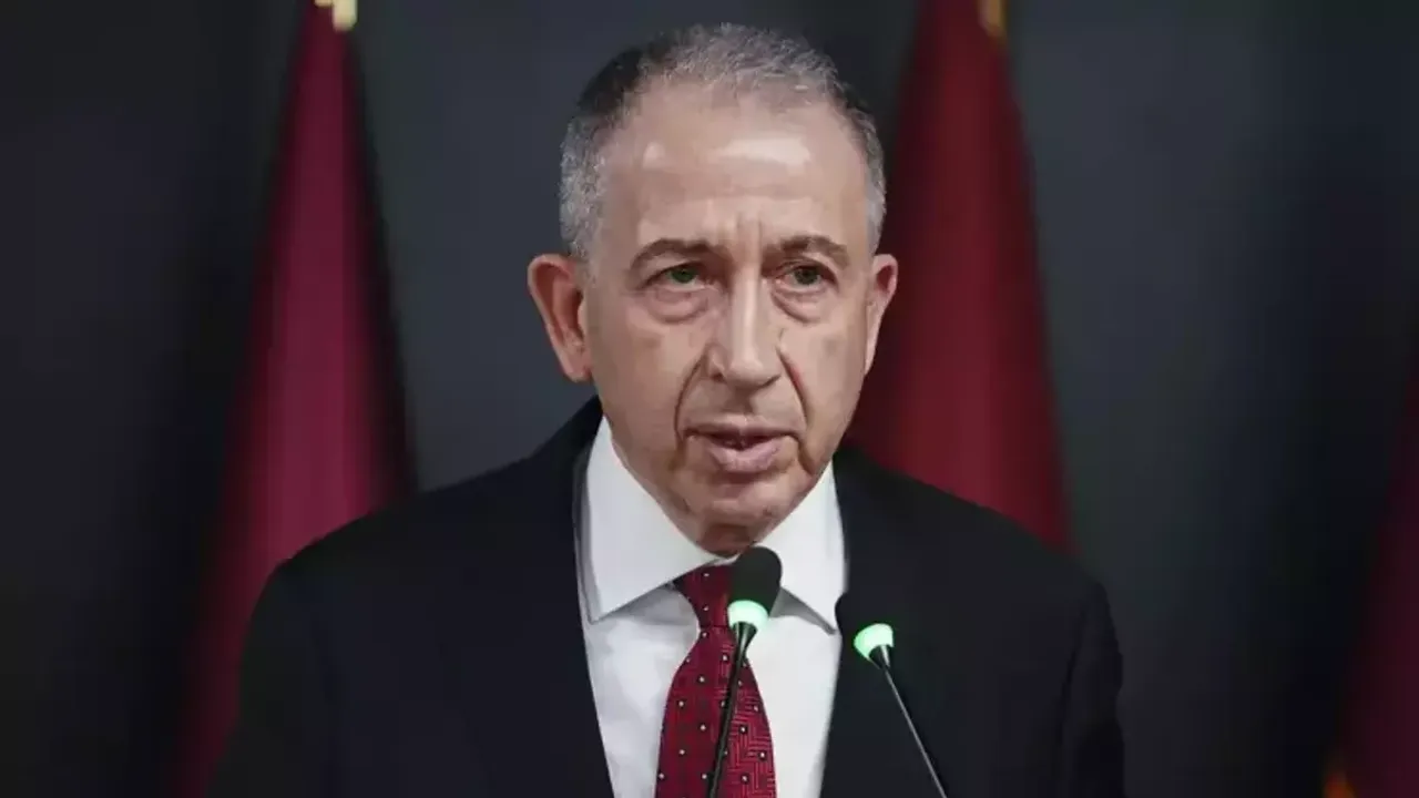 Galatasaray'dan Fenerbahçe'ye Çarpıcı 'Taklit' Suçlaması! Divan Kurulu'nda Flaş Açıklamalar ve Rekor Mali Tablolar