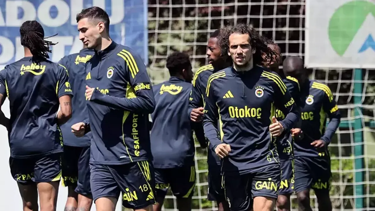 Fenerbahçe Derbiye Hazır! Tedesco'dan Kritik Taktikler | Son Dakika