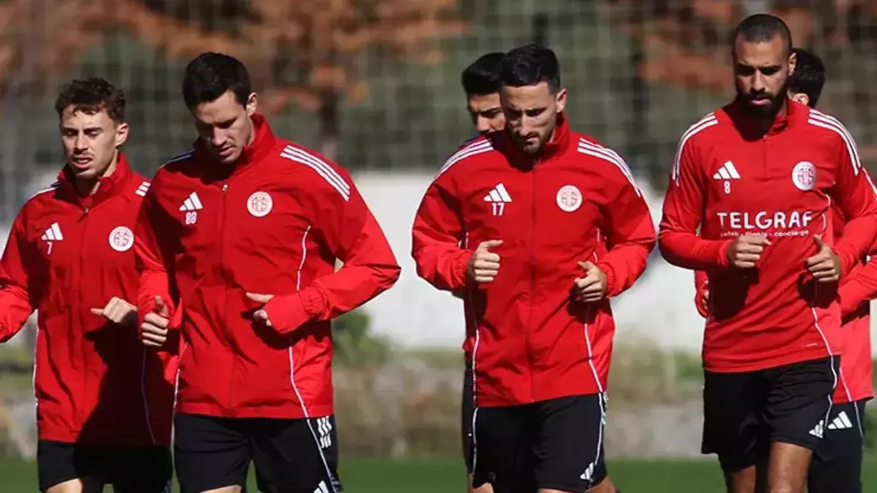 Antalyaspor'da Karagümrük Mesaisi Hız Kesmiyor: Sami Uğurlu Yönetiminde Kritik Antrenman!