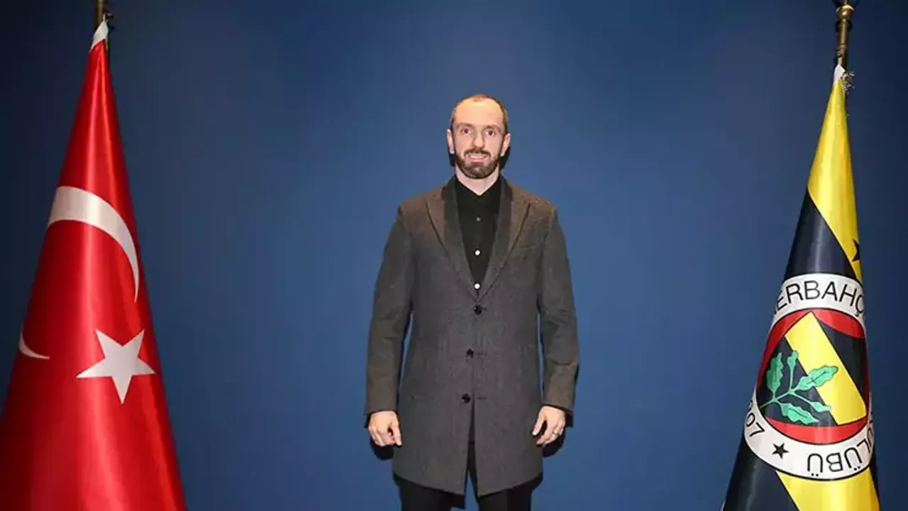 Fenerbahçe Atletizmde Yeni Dönem: Dünya Şampiyonu Ramil Guliyev Şube Sorumlusu Oldu!