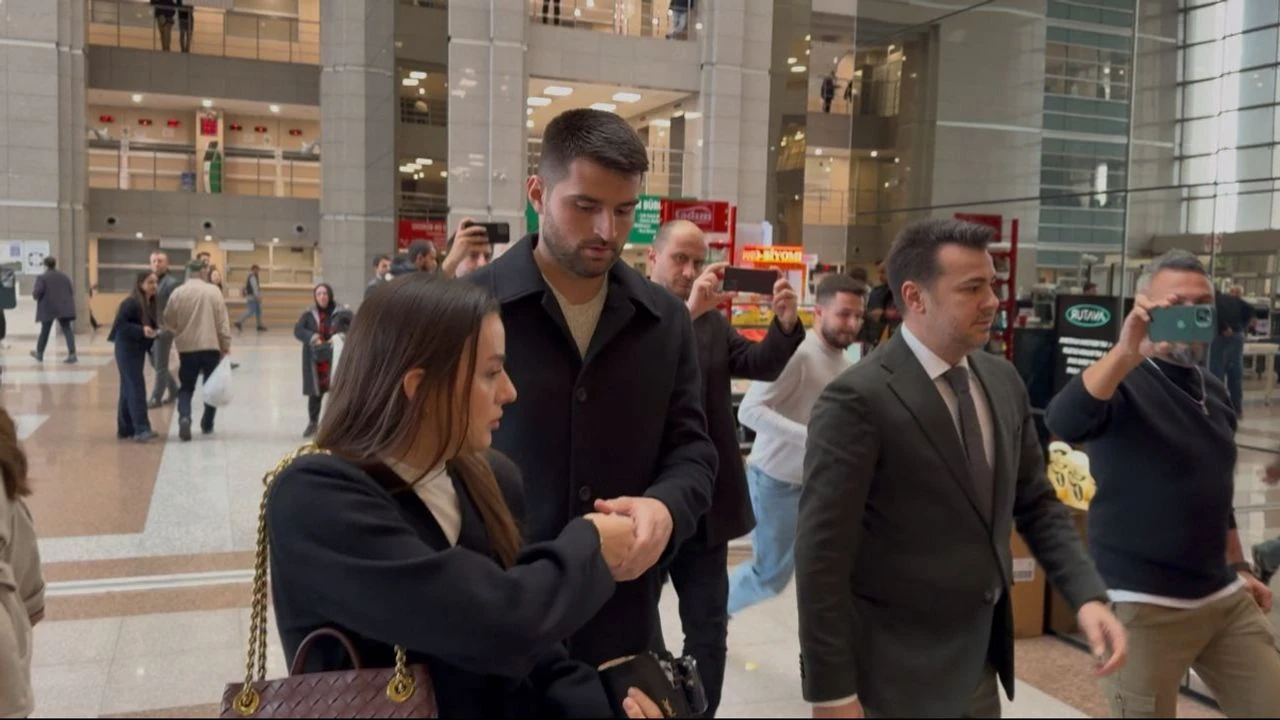 Beşiktaş Kalecisi Ersin Destanoğlu'ndan Bahis İddialarına Sert Çıkış: Kimlik Hırsızlığına Suç Duyurusu!