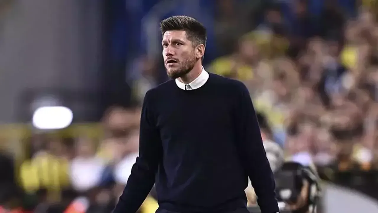 Ligue 1'de Monaco Krizi Derinleşiyor: Diplomasız Hoca Faturası Ağırlaşıyor!