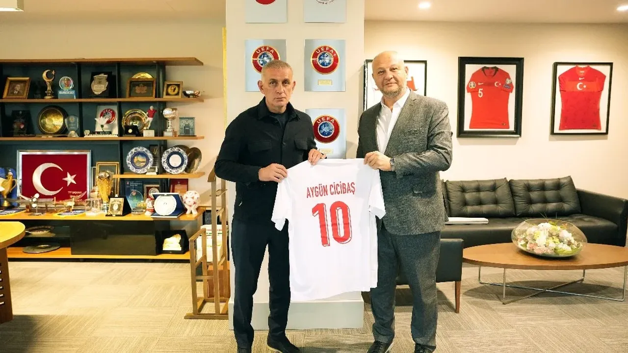 Karşıyaka Başkanı Aygün Cicibaş Görevinden İstifa Etti