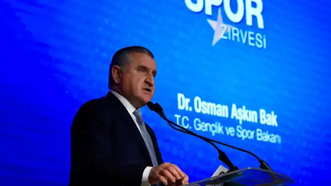 Osman Aşkın Bak: “Türk sporunda bir spor tesisi devrimi yaşanıyor”