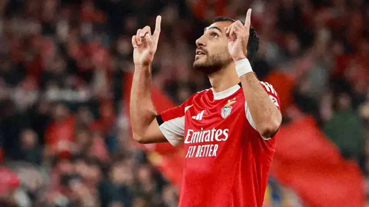Benfica'dan Mourinho Farkı: Estoril'e Pavlidis Hat-trick'i!