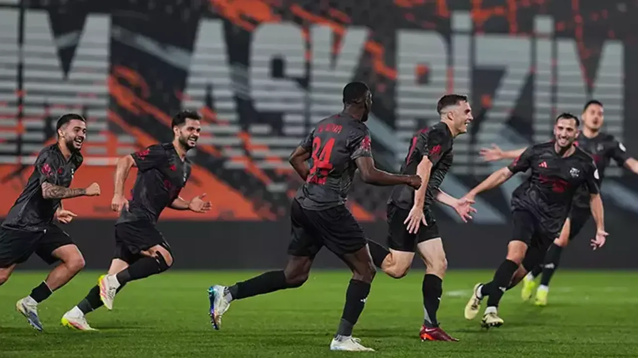 Pendikspor'dan Uzatmada Destansı Zafer: Manisa FK Diz Çöktü, Liderlik Perçinlendi!