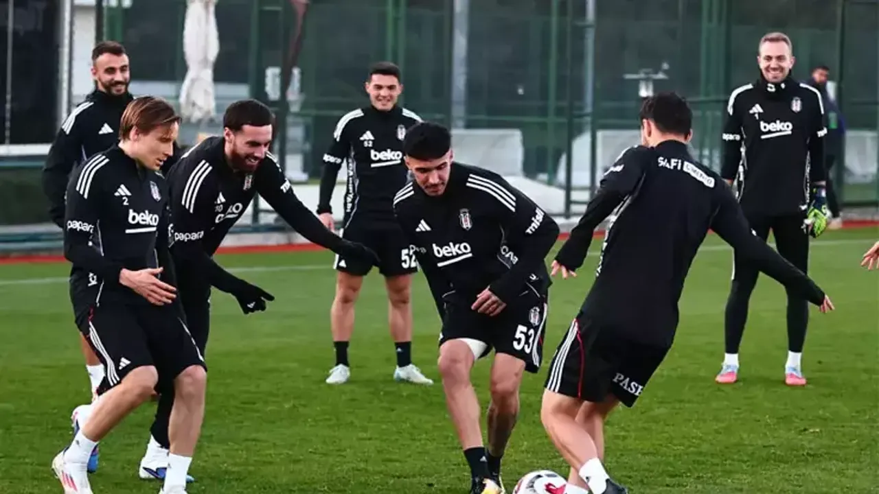 Beşiktaş'ta Rizespor Mesaisi Sona Erdi: Kritik Maç Öncesi Son Taktikler Belirlendi!