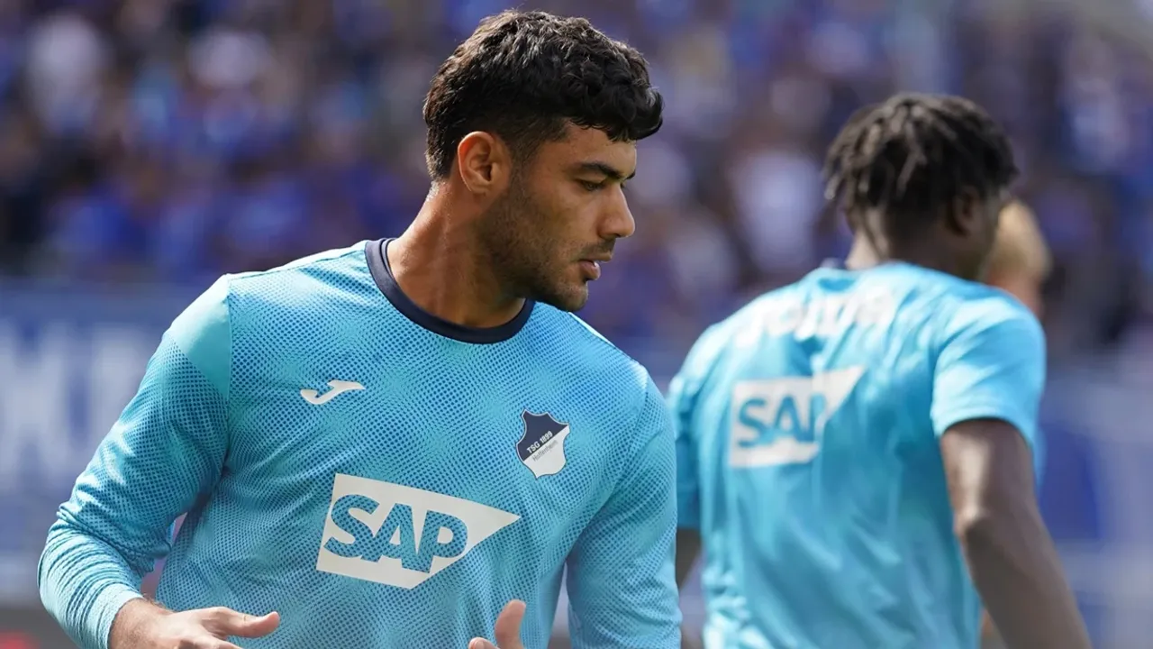 Galatasaray'da Ozan Kabak Bombaası: Yeniden Evine Dönüş Mü?