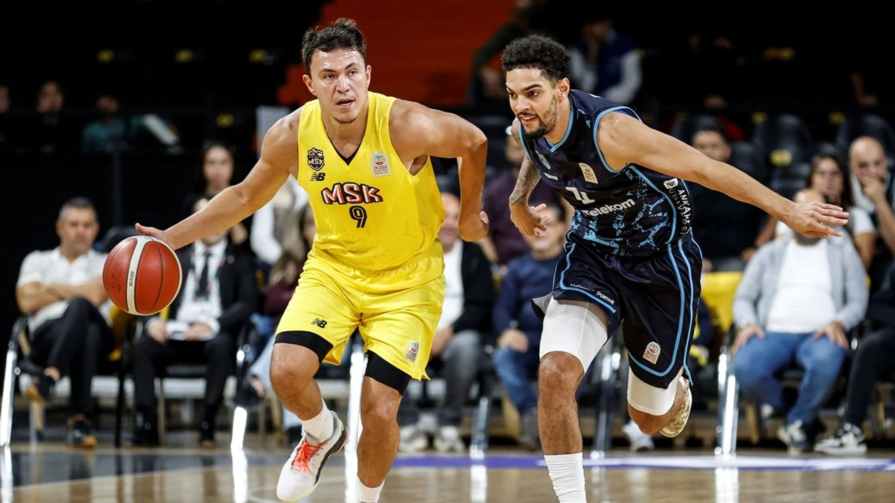 Türk Telekom'dan Mersin Deplasmanında Çifte Haneli Zafer: Galibiyet Serisi Sürüyor!