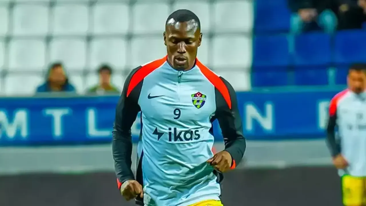 Çorum FK'dan Kritik Hamle: Mame Thiam Kırmızı-Siyahlılara Katıldı!