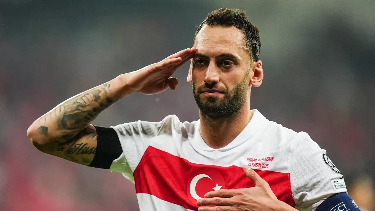 A Milli Takım'da Beklenmedik Gelişme: Hakan Çalhanoğlu Sakatlık Nedeniyle Kadrodan Ayrıldı!