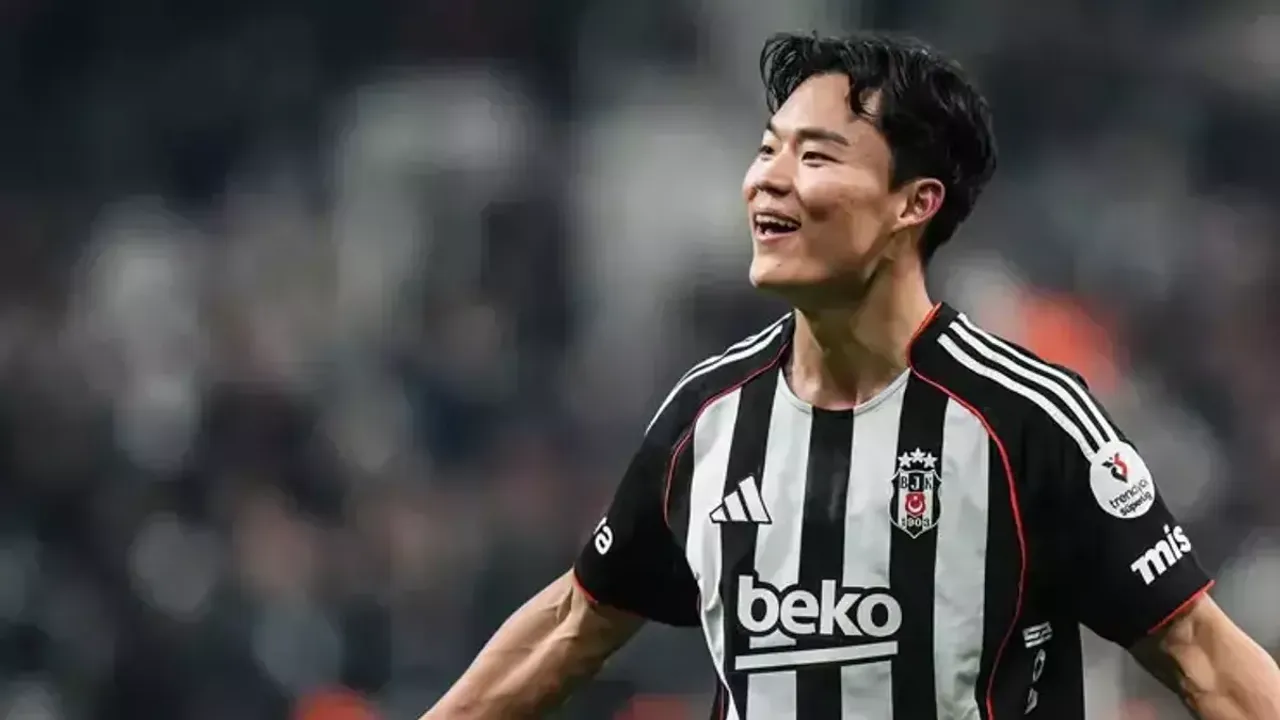 Beşiktaş'ın Yükselen Yıldızı Oh Hyeon-gyu'dan Taraftarına Özel Davet: İmza Günü Detayları