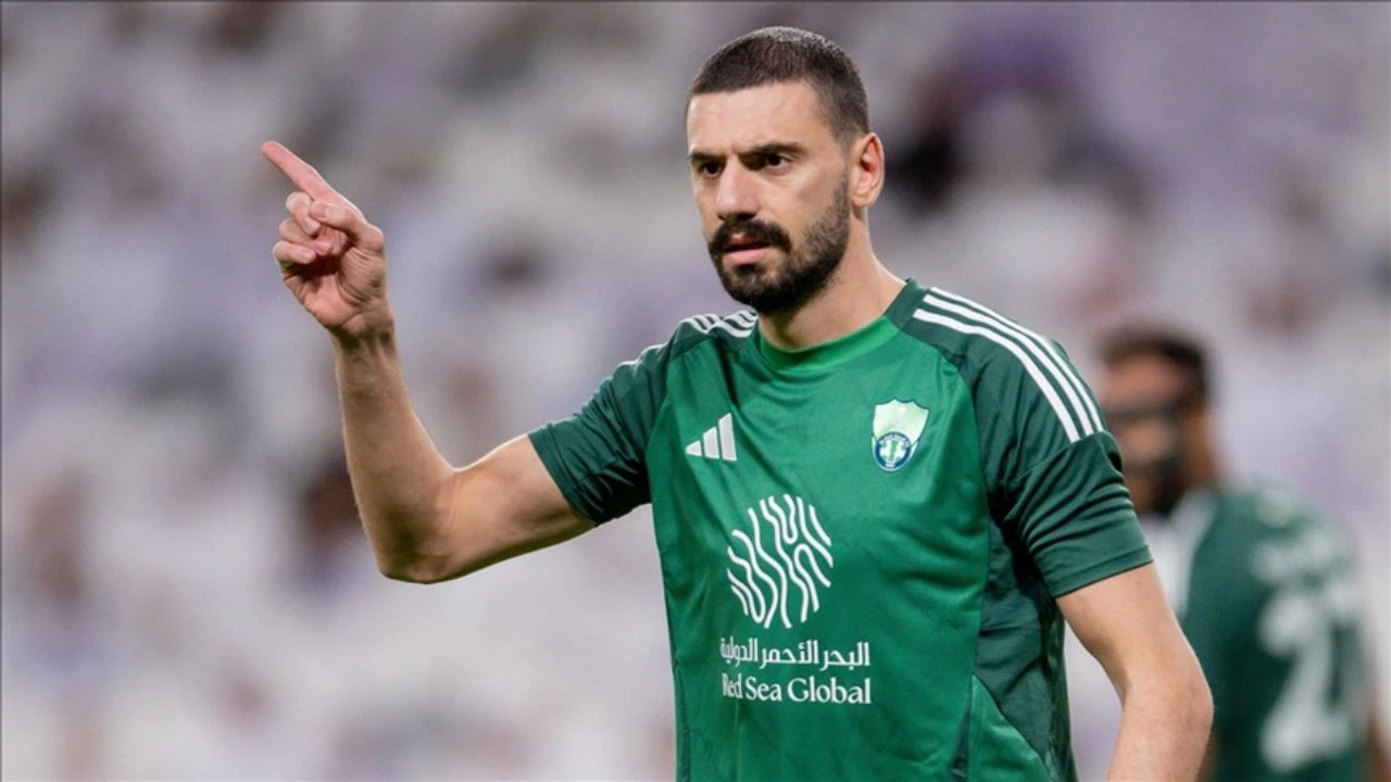 Merih Demiral'dan Bomba Karar: Al Ahli İle 2029'a Uzattı!