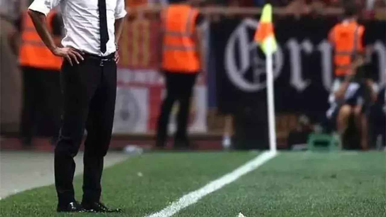 Süper Lig'de Kırmızı Alarm: 10 Haftada 8 TD Değişikliği Avrupa'yı Şaşırttı!