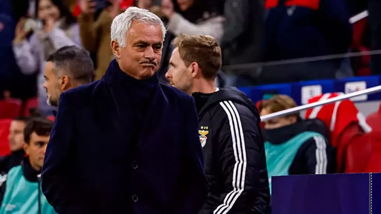 Şampiyonlar Ligi'nde Benfica Rüzgarı: Ajax'ı Hollanda'da Devirdiler!