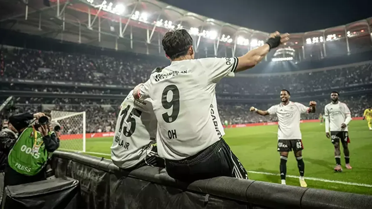 Oh sahne aldı, Beşiktaş yarı finale yürüdü!